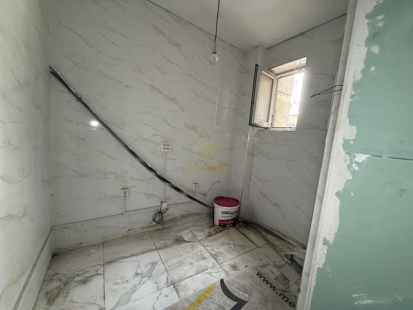 De vanzare Apartament 1 Camera Zona Buna/Baie/Bucatarie Renovate - Poză 3