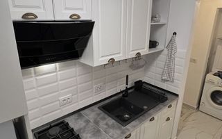 Ag BRASADAS închiriază ap 2 cam Et 2 LUX Centrul Vechi. - Poză 6