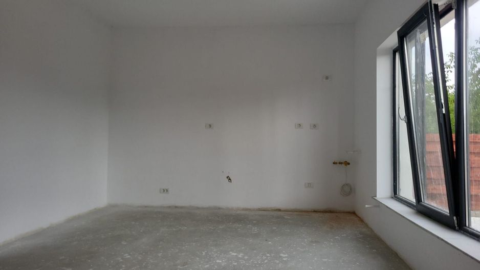 DUPLEX 3 +3  CAMERE , TERASA SI CURTE. - Poză 6