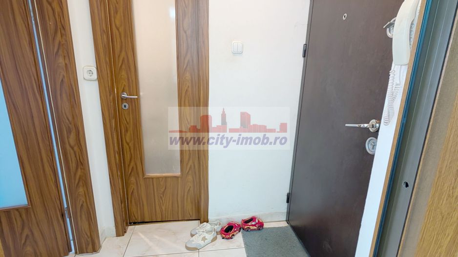 Vanzare Apartament 3 camere Curtea de Arges, Judetul ARGES - Poză 19