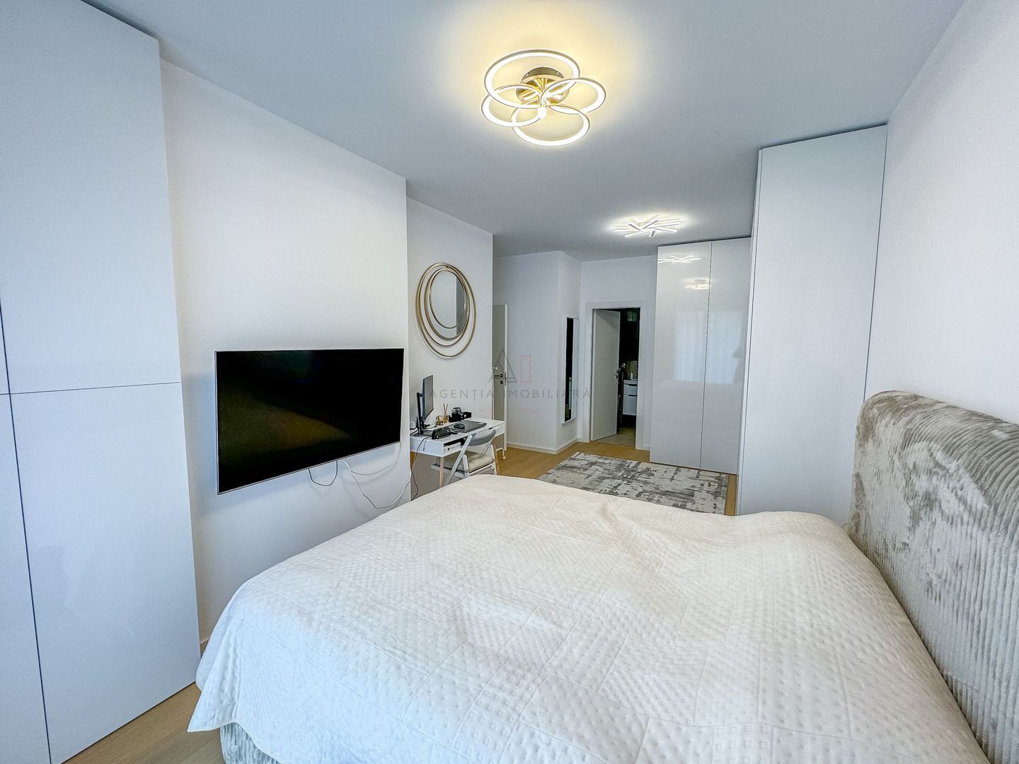 4 Camere Ivy Residence | Mobilat Utilat Premium - Poză 11