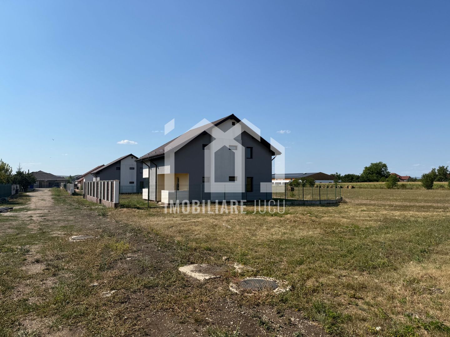 Teren cu PUZ aprobat și proiect de casă P+M – 400 mp - Jucu de Sus - Poză 4