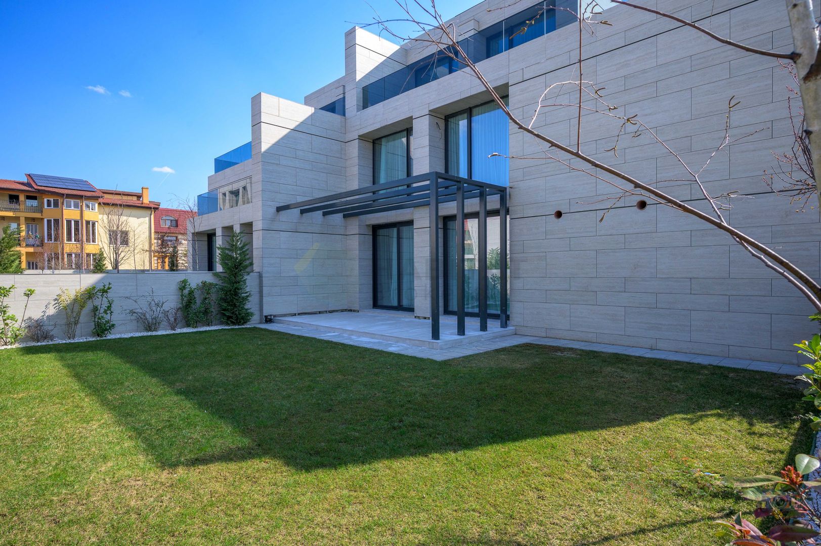 Vilă premium Pipera – 5 camere, grădină, garaj, 384 mp - Poză 5