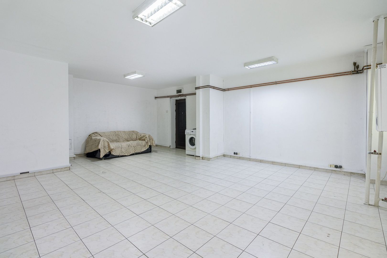 Spatiu comercial Crangasi - Poză 2