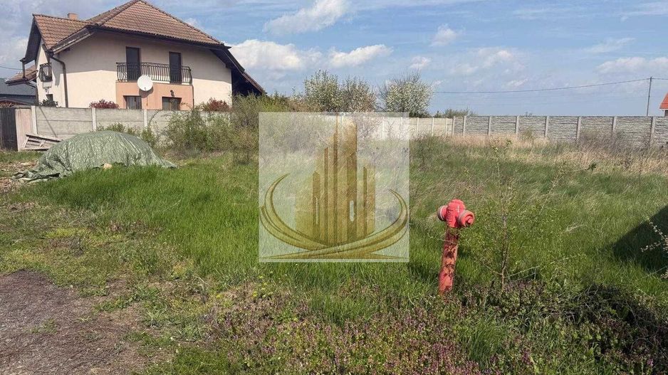 Teren intravilan Săcălaz, 600 mp, front 20 m, împrejmuit - Poză 2