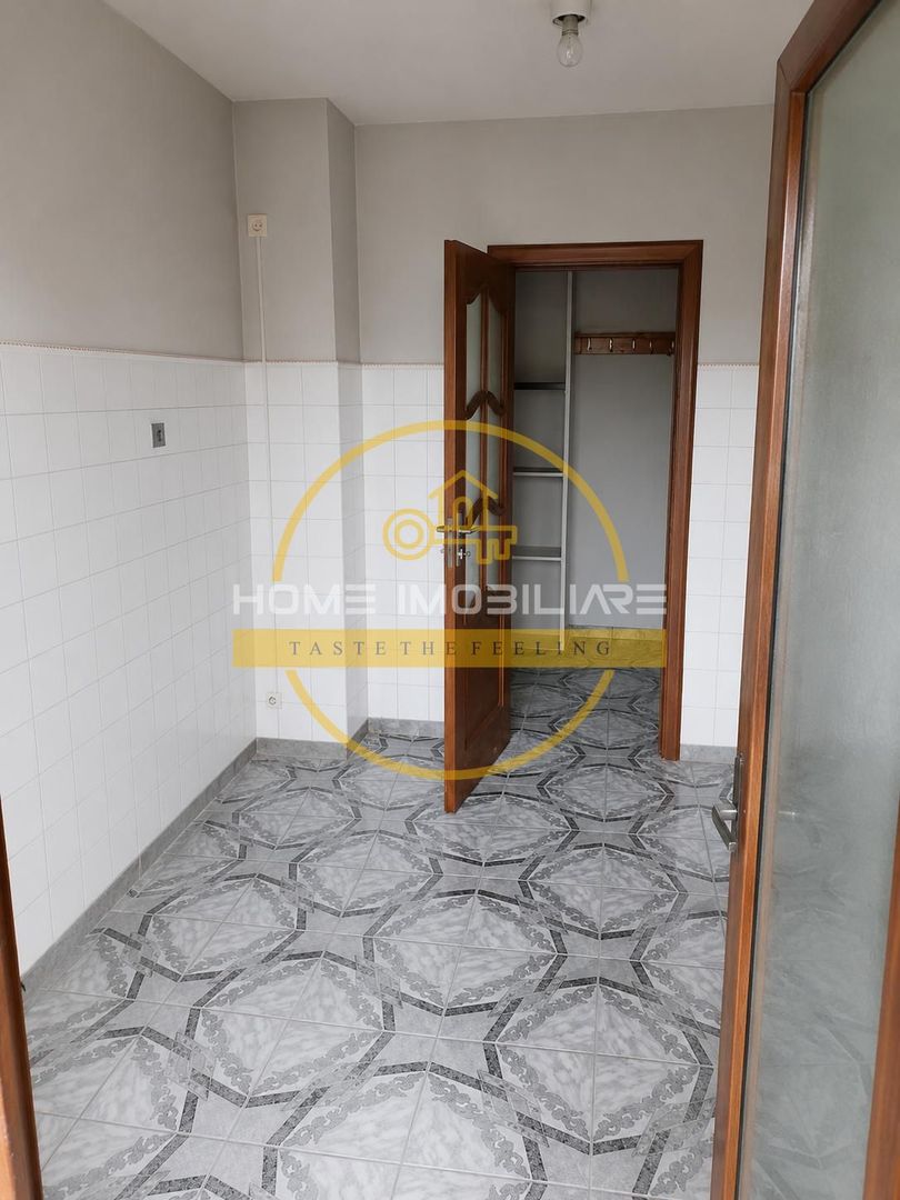 Etaj 1 Apartament 2 Camere Decomandat 59 MP Bloc 1986 Nicolina-Rond Vechi - Poză 5