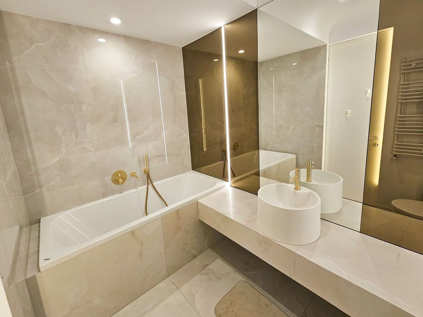 Închiriere apartament 2 camere 50mp - Poză 10