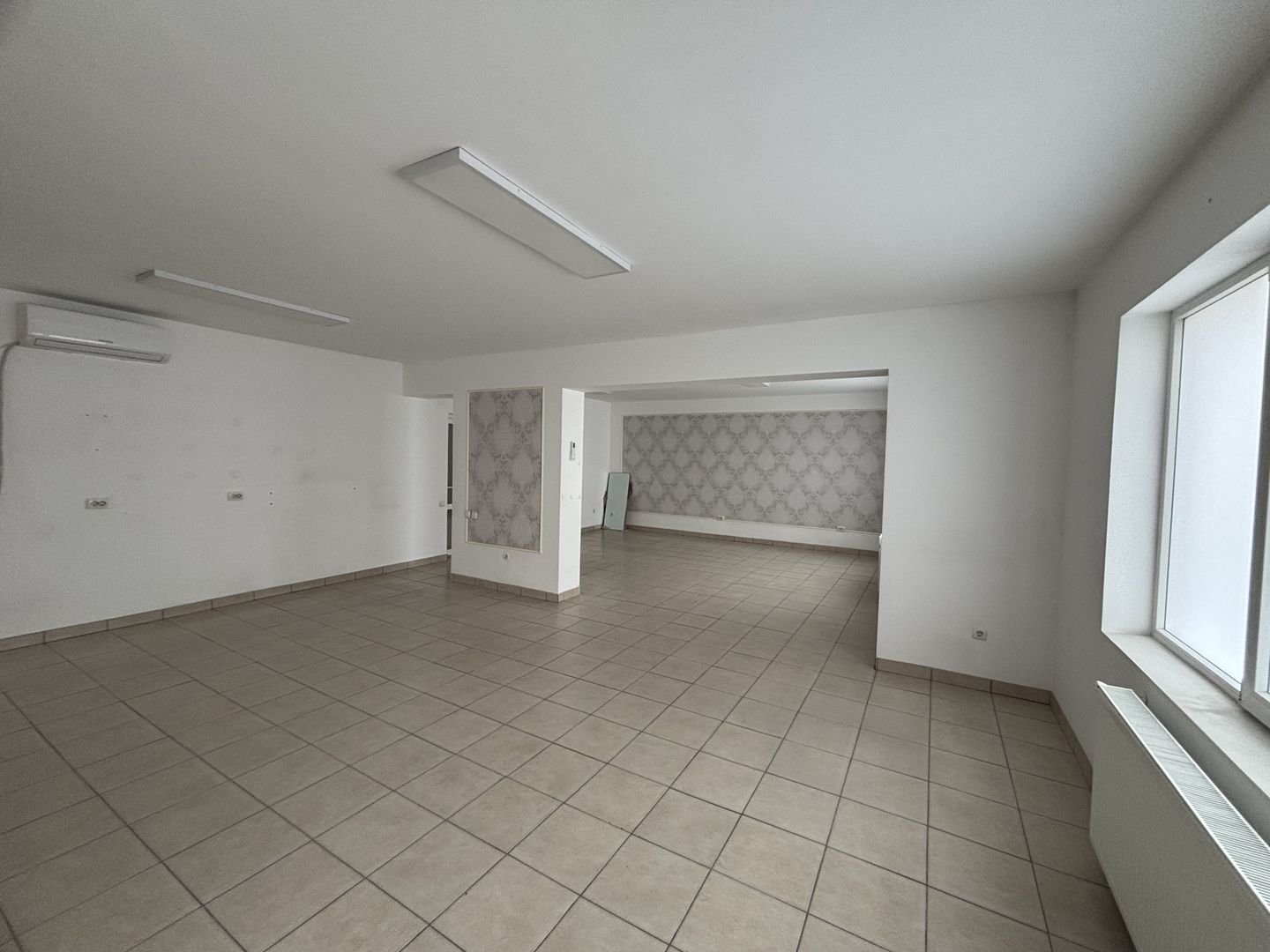 Spațiu zona Mehala - Poză 1