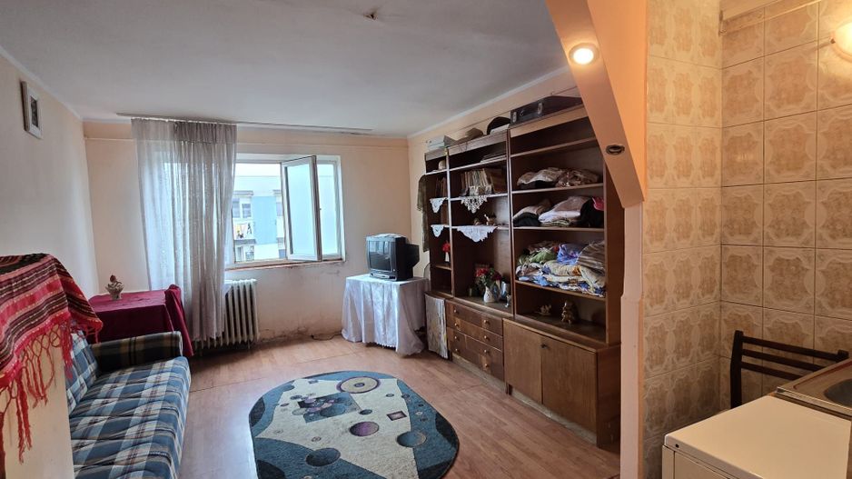 De vânzare garsonieră de buget Strada Condorilor, (uzina Aerostar). - Poză 4