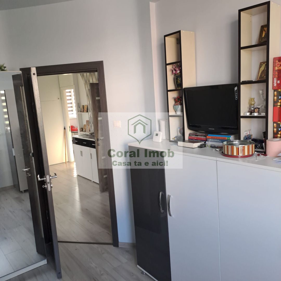 Inchiriez casa intrare Comuna Berceni - Poză 4