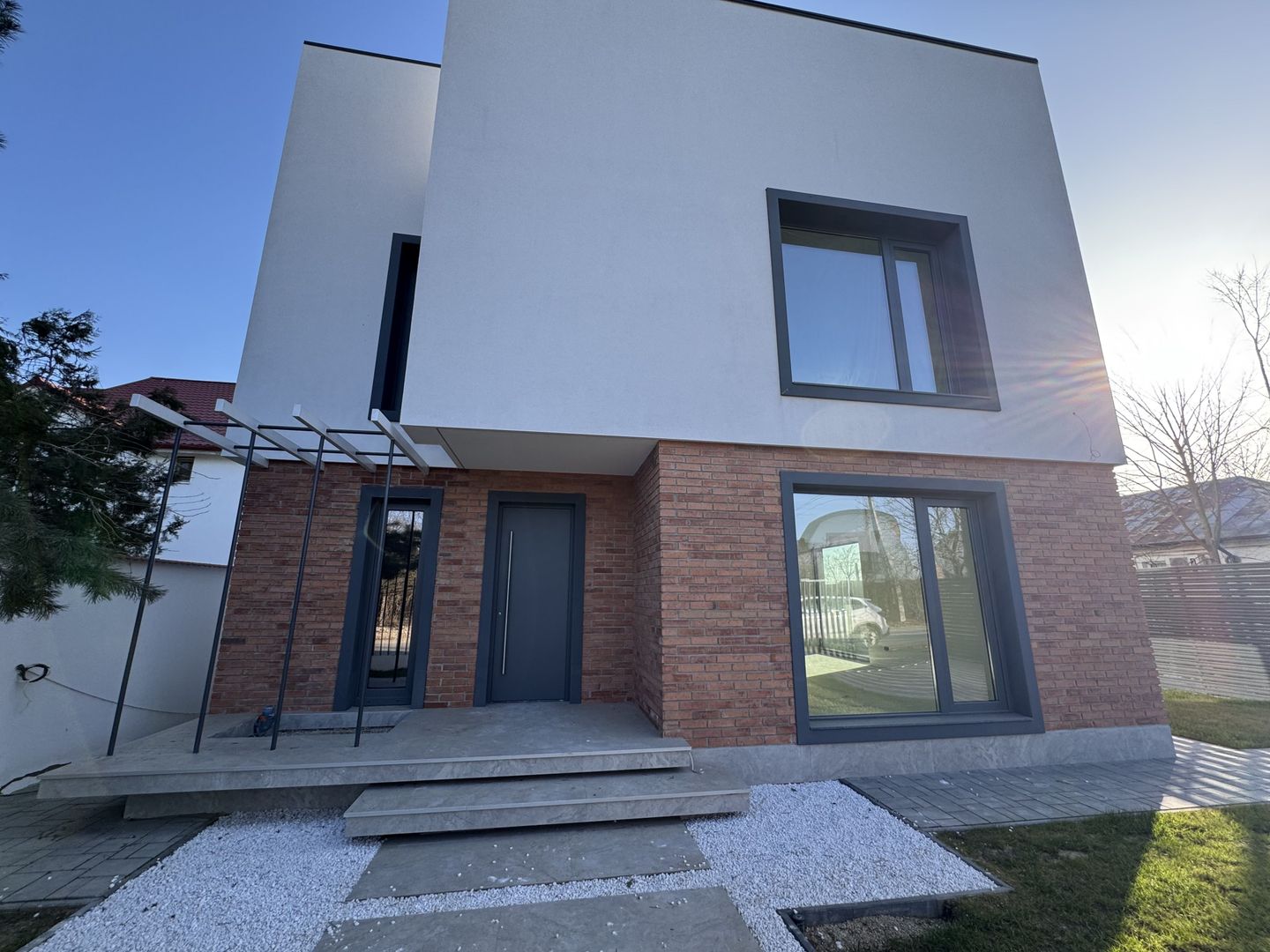 Vila de vânzare în Tunari - Zona ideală pentru tine! - Poză 7