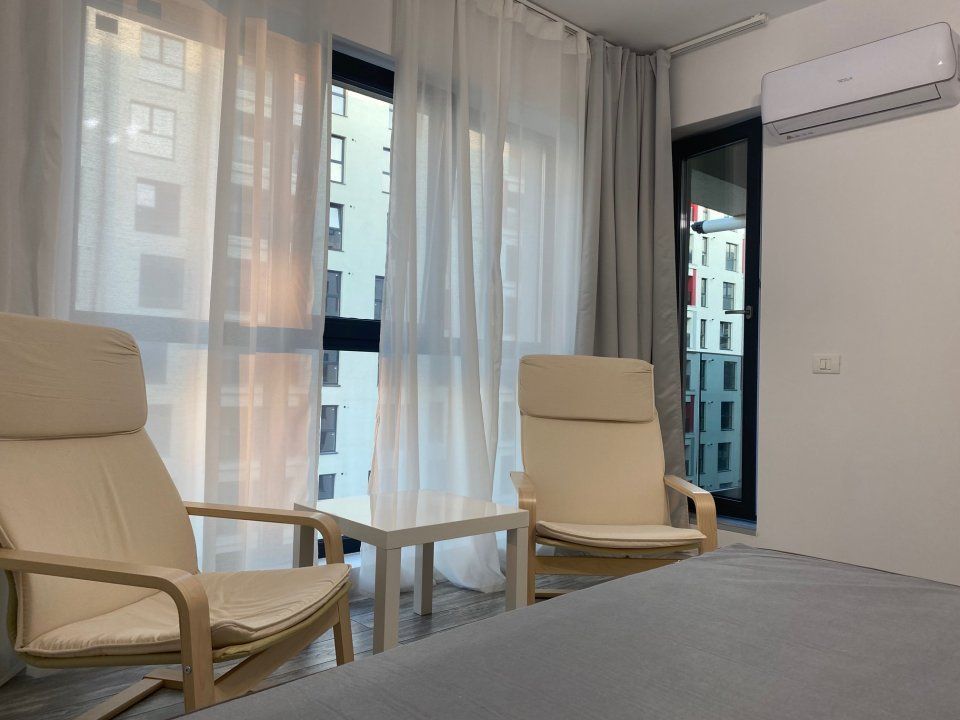 Garsoniera spatioasa de inchiriat / Plaza Romania - Poză 11