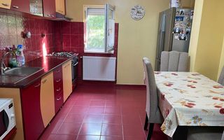 Apartament 3 camere decomandat cu centrala - Poză 3