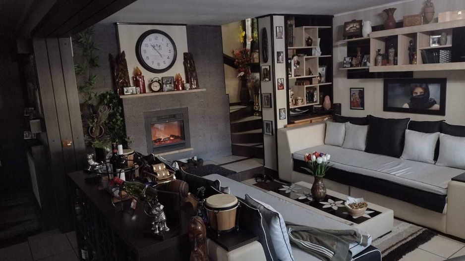 Vila de vanzare Cartierul 23 August - Poză 3