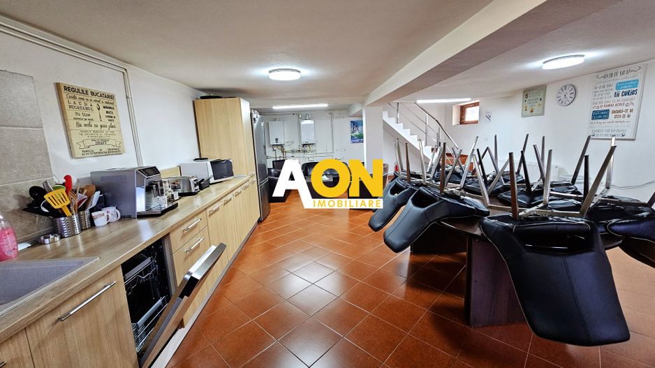 Casa S+P+M, 9 camere, ideala pentru birouri sau clinica, zona Centru - Poză 14