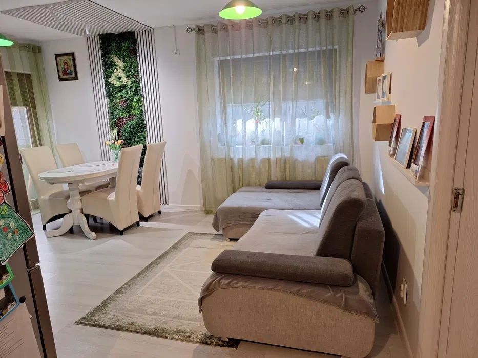 Apartament 3 camere Dec 60 mp mobilat cu gradina Bucium 100000 euro - Poză 1