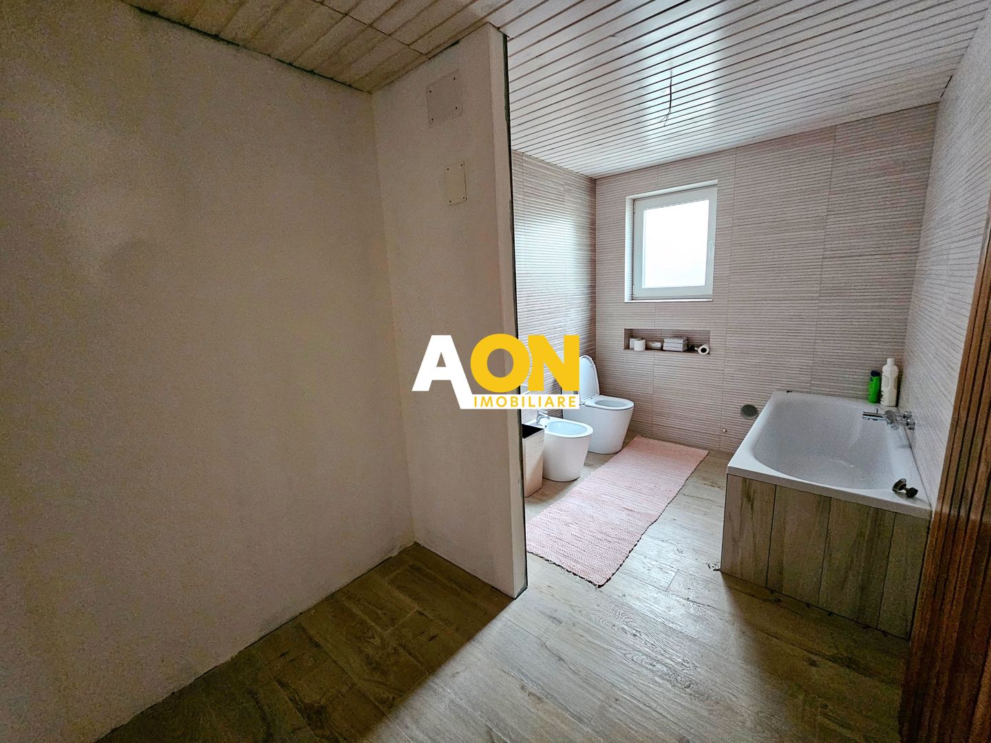 Casa multifunctionala, 6 camere , 700 mp teren, cu utilitati, Ciugud - Poză 16