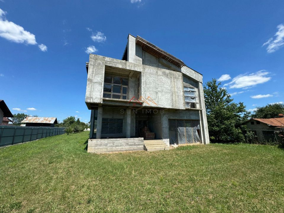 Vila deosebita, D+P+E+M, nefinalizata, 10 camere,2838m2, negociabil - Poză 17
