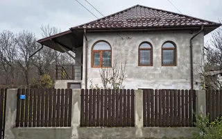 Casa de vânzare în Malu cu Flori- liniște, natura și aer curat! - Poză 19
