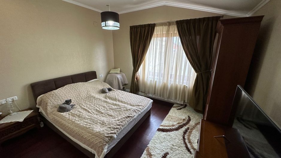 Casa la artera pretabilă Clinica medicala / birouri - Poză 12