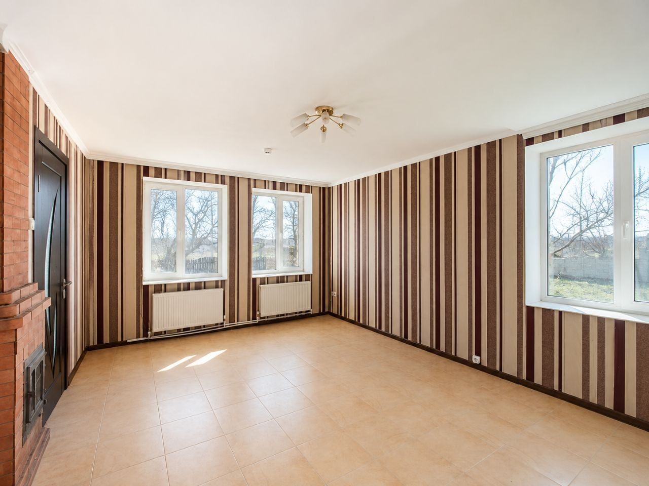 Casă în Doroțcaia – 140 m² | 13,71 ari | 6 camere + living - Poză 15