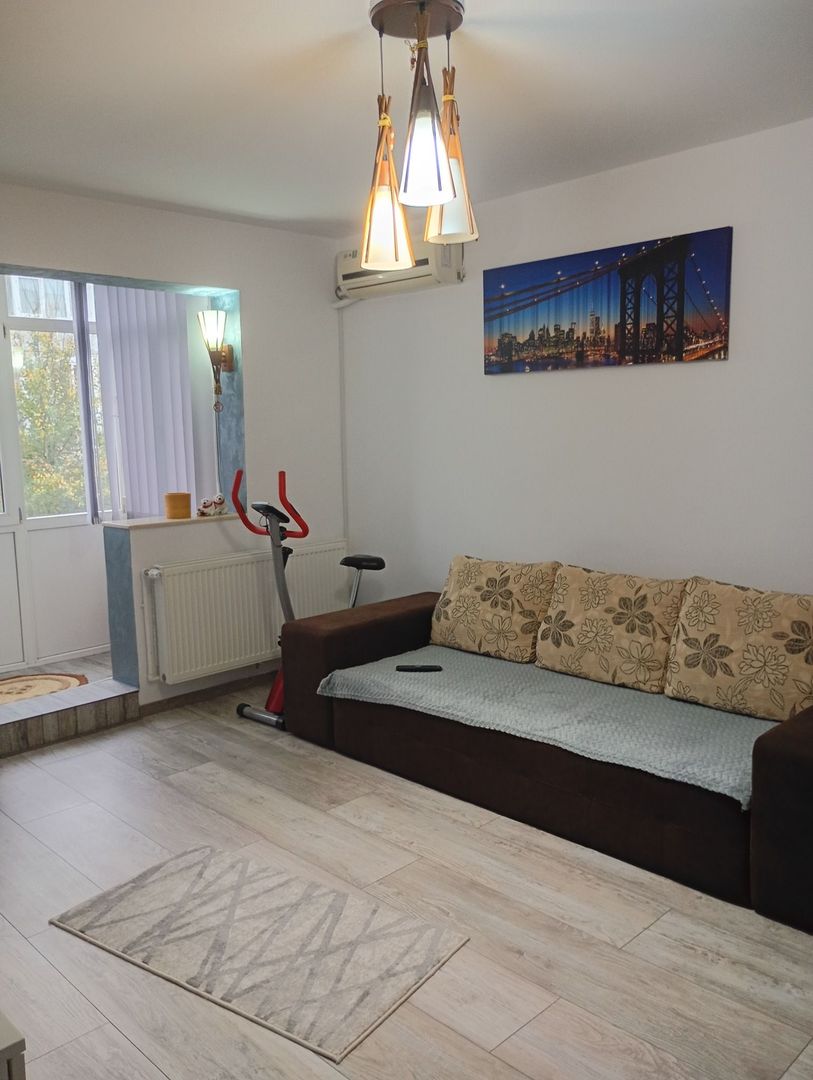APARTAMENT DE INCHIRIAT CU 3 CAMERE, ZONA-CRAIOVITA NOUA - Poză 2