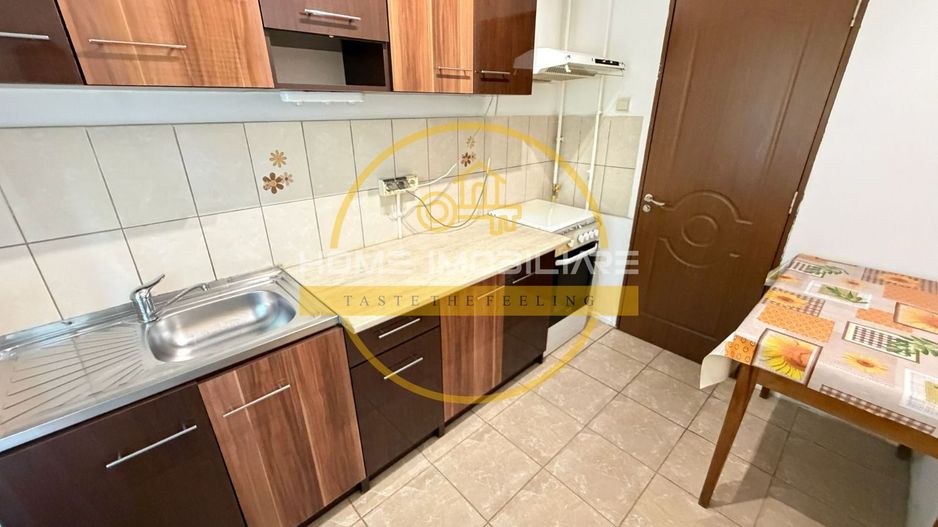 Apartament cu 3 camere / 67mp/ zona Podu Ros - Poză 10