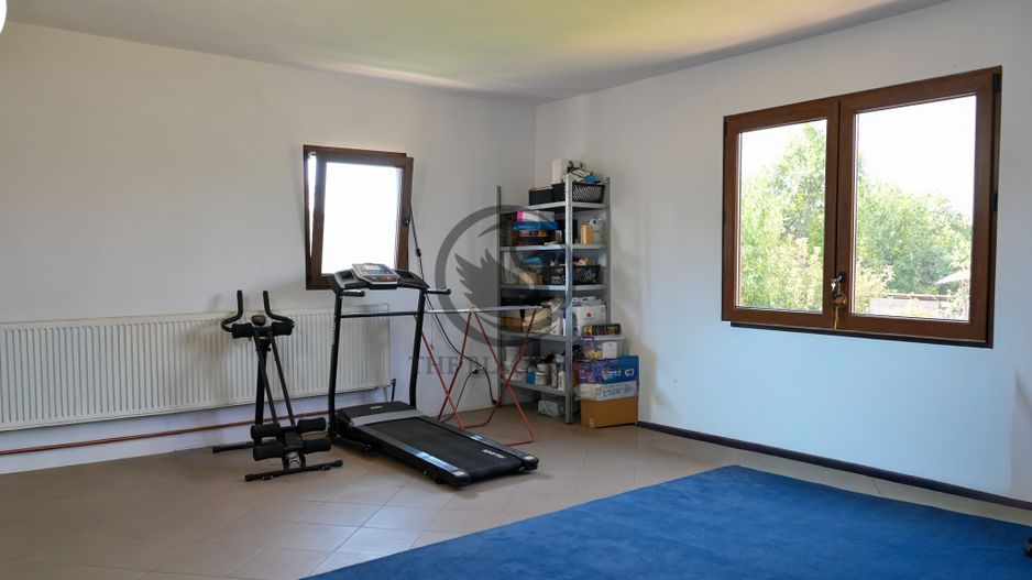 Casa de vanzare | 1.048 Mp teren | Romanesti - Poză 10