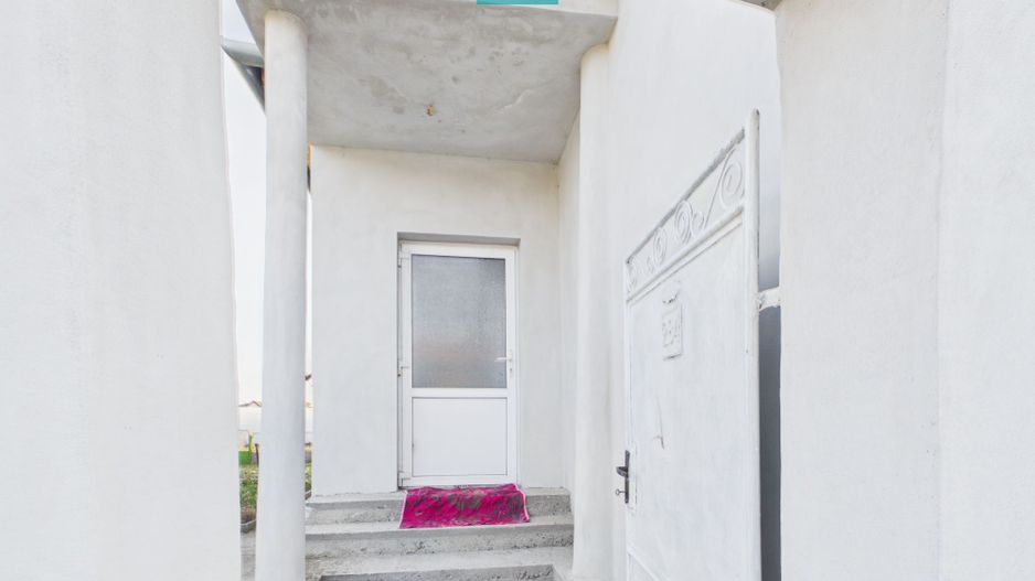 Casă cu 5 camere și teren 957 mp în Olari - Poză 6