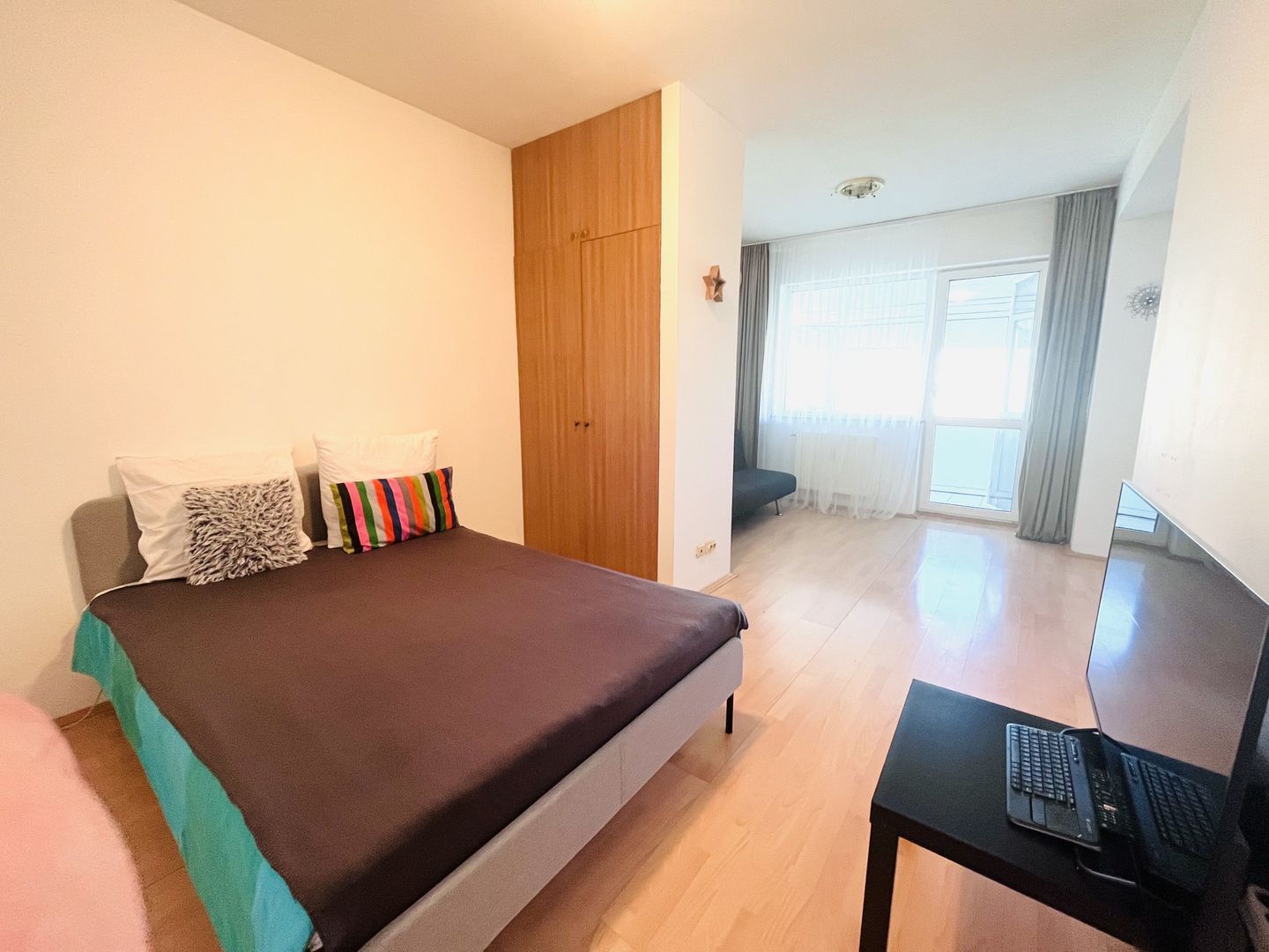 GARSONIERA MODERNA DECOMANDATA BLOC 2006 CENTRALA BLOC METROU V IALOMITEI - Poză 3