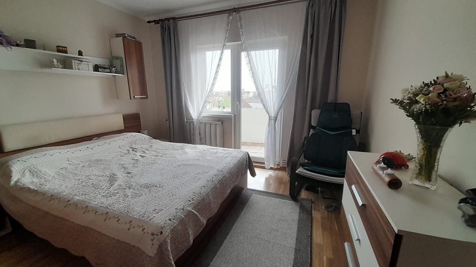 Apartament spatios cu patru camere zona -Bucovina - Poză 18