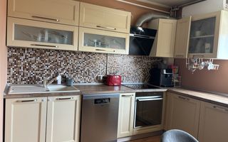 Vânzare Apartament 4 Camere pe Calea Vitan între Mall și Mihai Bravu cu Centrală - Poză 3