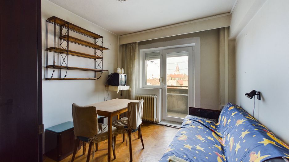 Apartament central cu 4 camere - Poză 4