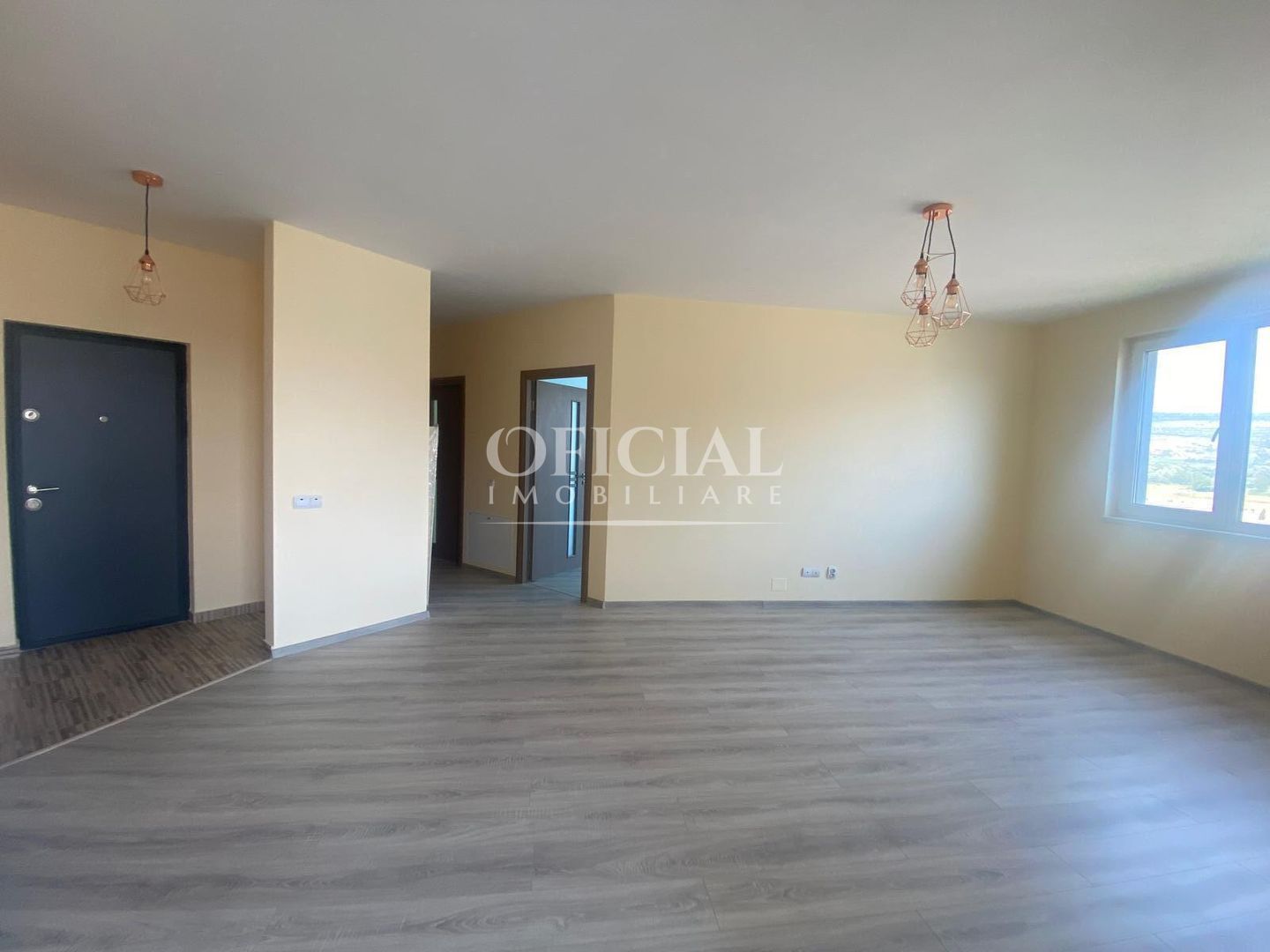 Apartament 3 Camere | 86 Mp | 2 Bai |Logie | Garaj | Floresti VIVO BMW - Poză 1