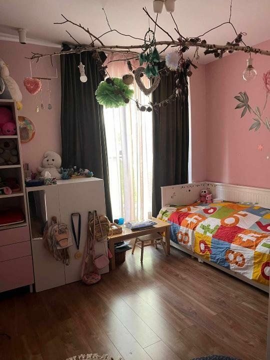 Unic! Apartament 5 camera si curte de 210 mp, central - Poză 4