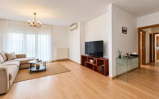 For Rent | Spacious 3-Room Apartment | 49 sqm Terrace | Băneasa - Poză 12