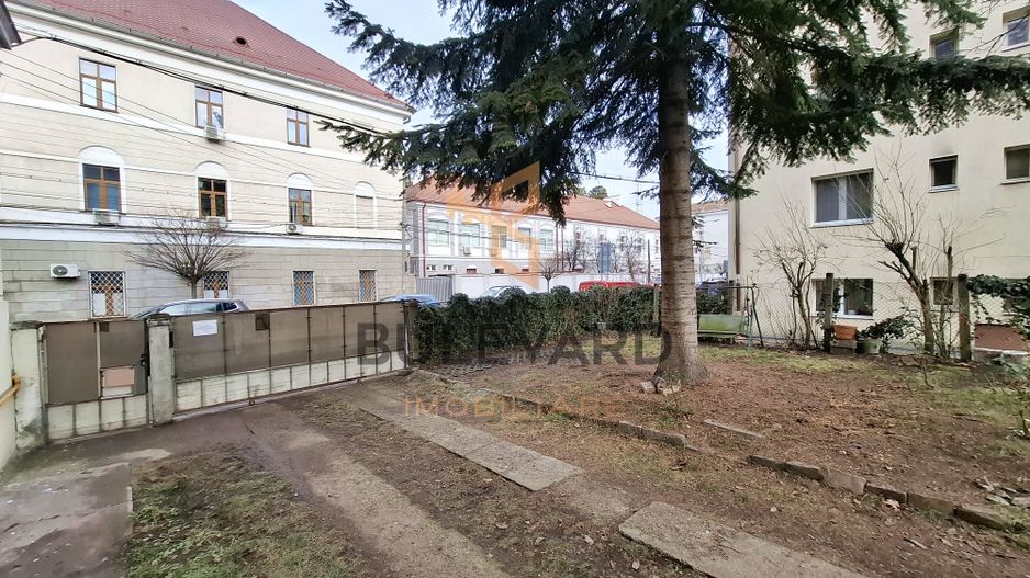 Apartament in Piata CIpariu + parcare in curte! - Poză 11