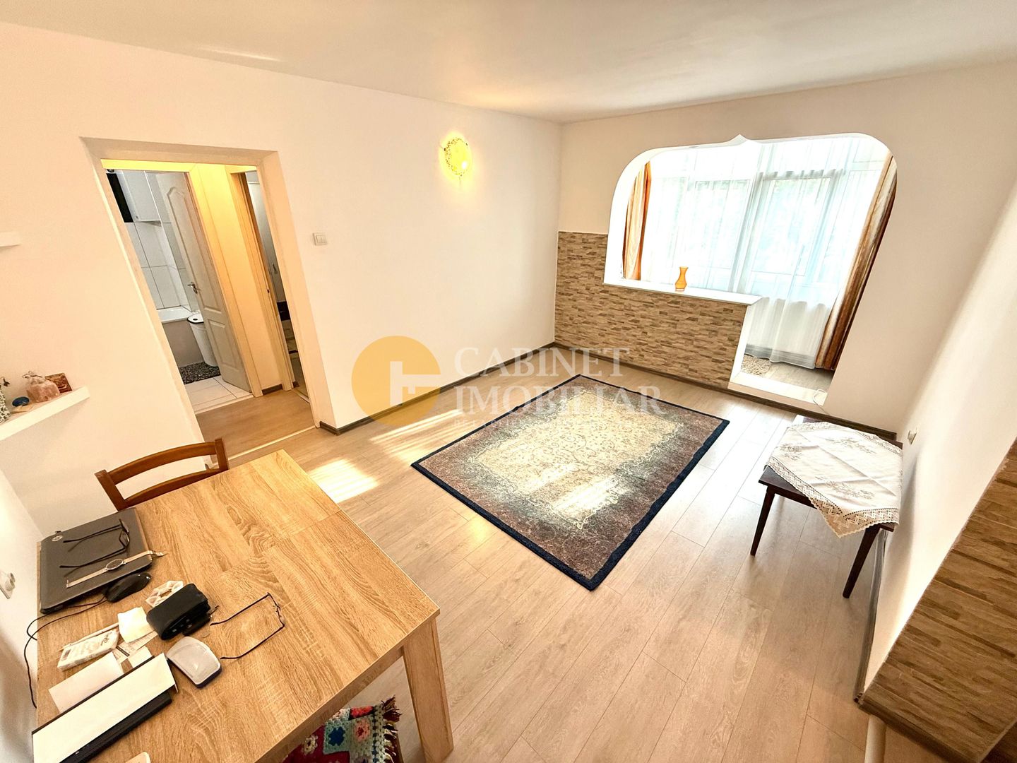 3 Camere Renovat - Etaj Intermediar - Podu Ros Primaverii - Poză 2