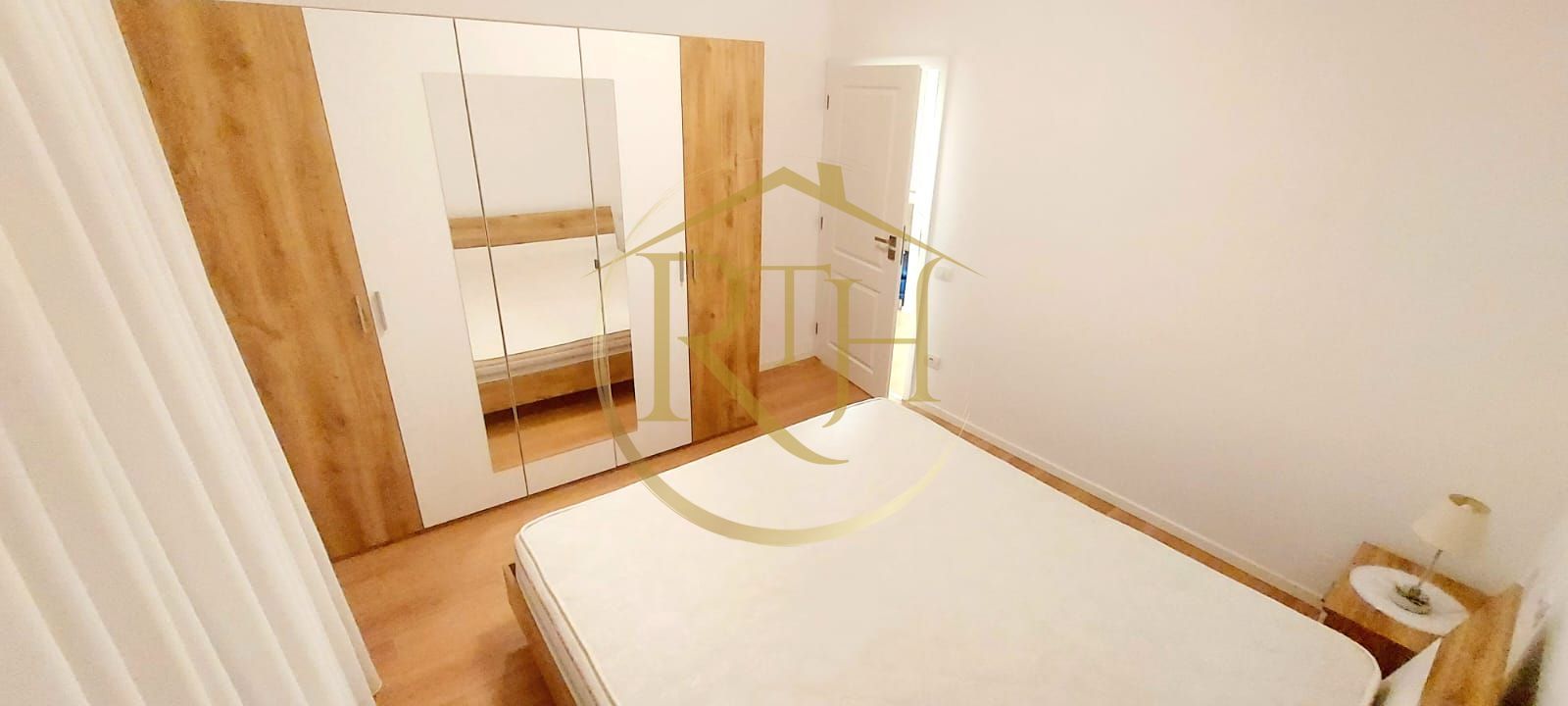 Inchiriez Apartament modern  2 Camere Giroc zona hotel IQ - Poză 5