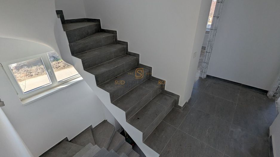 Vila excelenta tip duplex, P+1+Mansarda, Comuna Berceni - Poză 9