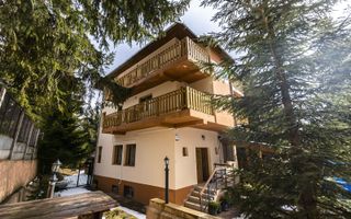 Pensiune 10 camere in statiunea Muntele Baisorii - Poză 1