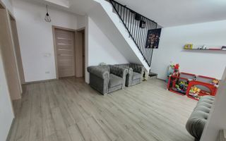 Casă LUNCA CETĂȚUII, 3 camere, decomandat, 82 mp, mansardă + parcare - Poză 5