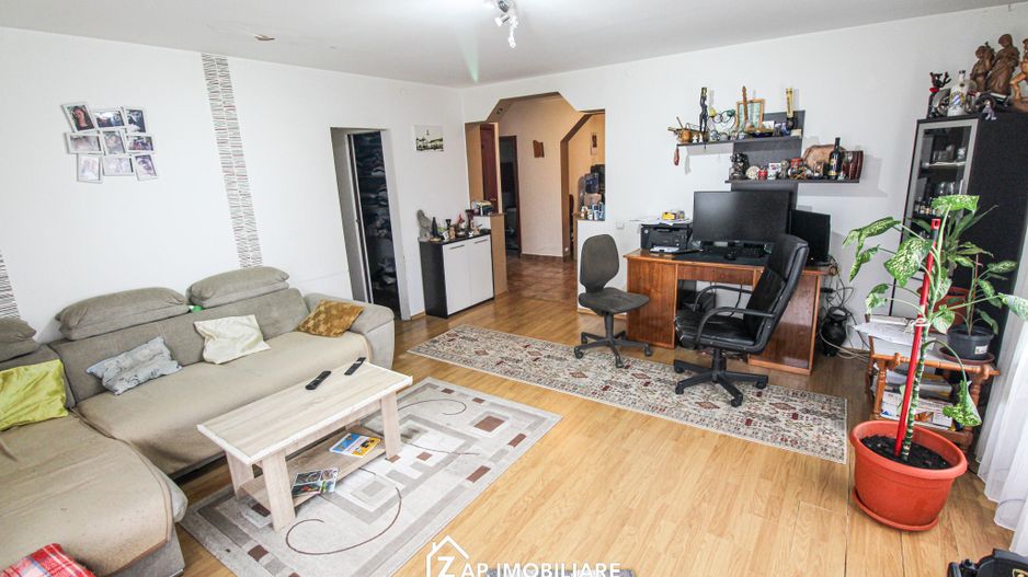 Casa individuala P+M cu teren 534 mp si garaj – Aproape de oras - Poză 5
