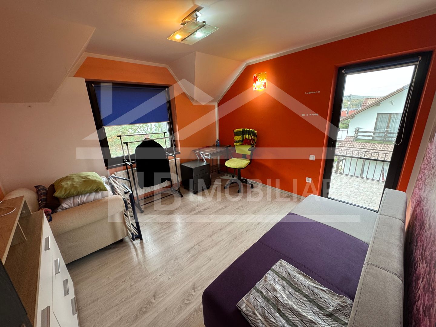 Casa cu 4 camere, 230mp, garaj, Zona Corunca - Poză 9