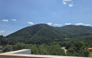 Piscină panoramică- Cetatea Cisnădioara - Munții Cindrel, Vila Premium - Poză 2