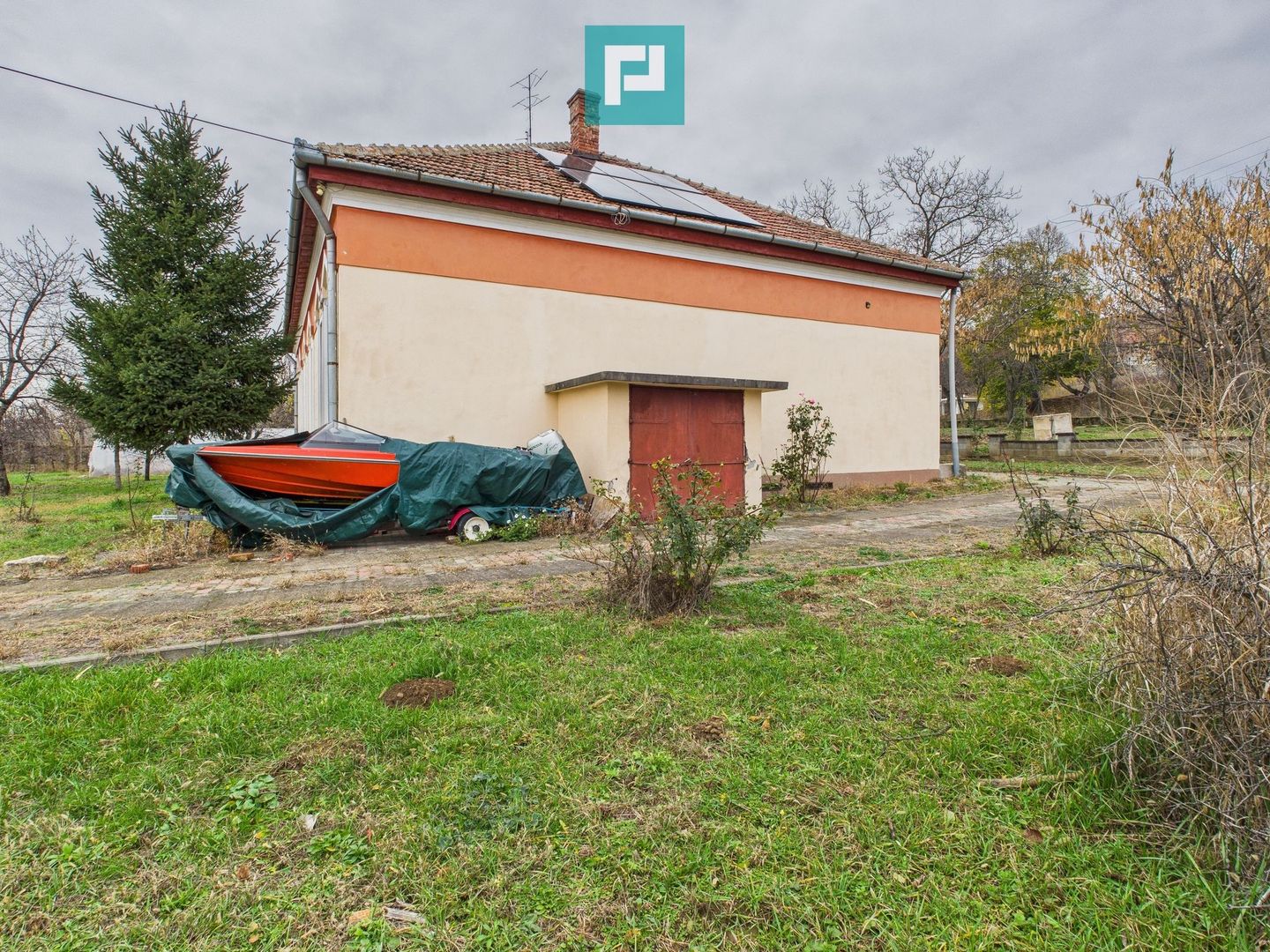 CONAC IMPRESIONANT ÎN GHIOROC - Poză 19