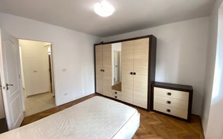 COMISION 0, Apartament/ Birou 2 Camere, 50mp, Decomandat, Zona Centrala - Poză 4