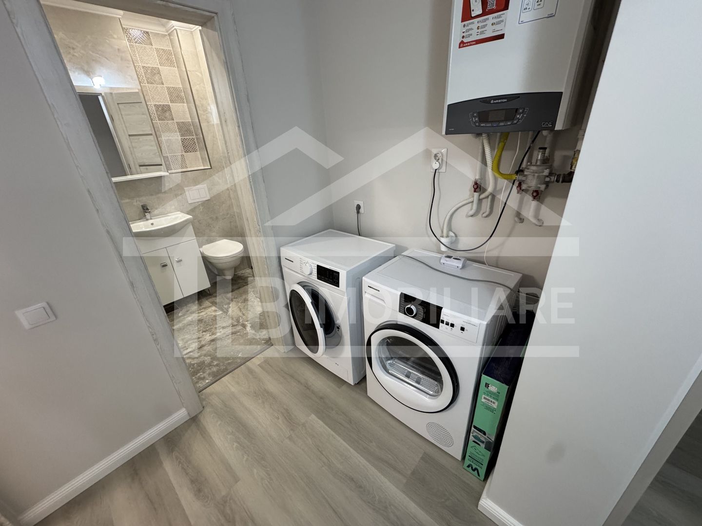 Apartament cu 3 camere, 67 mp, Zona UMFST - Poză 11