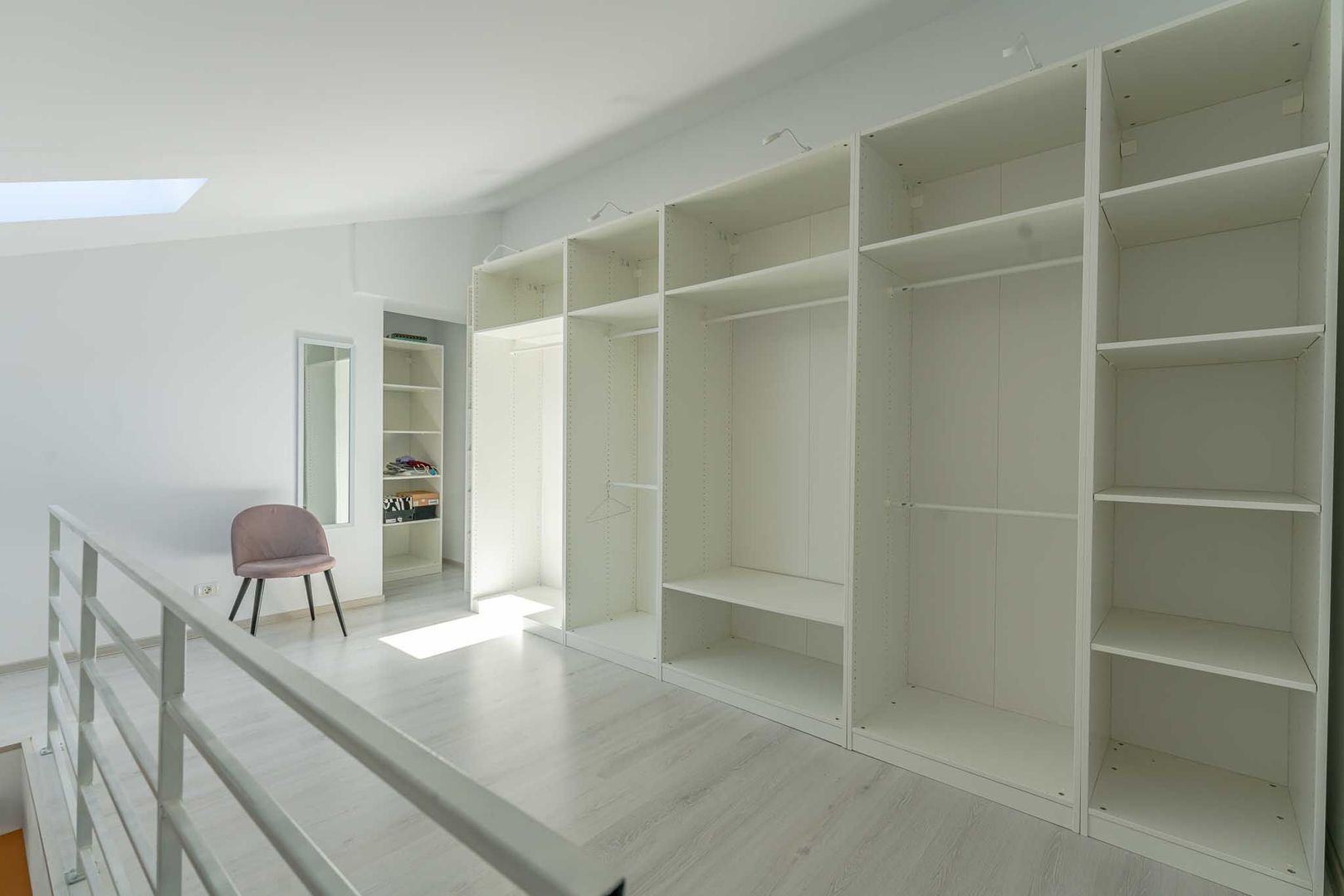 Locuință modernă cu loc de parcare, disponibilă în Sânpetru Residence - Poză 5