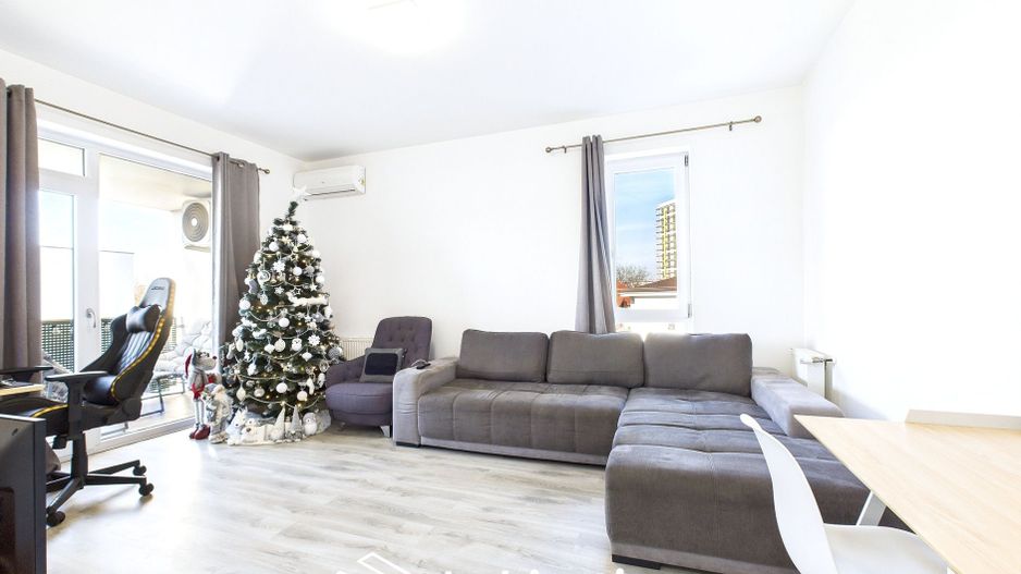 Refugiu urban: 2 camere, decomandat, în Bucovina, langă Iulius Town - Poză 2